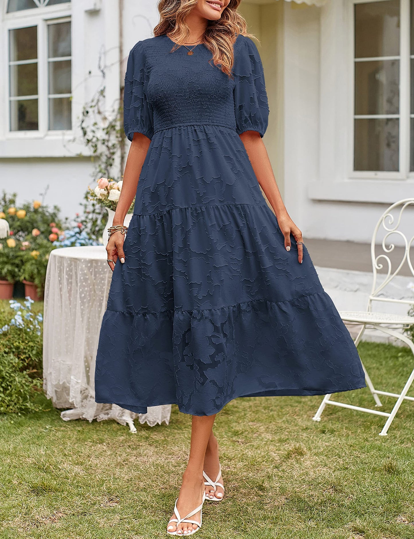 Lässiges Kleid mit hoher Taille