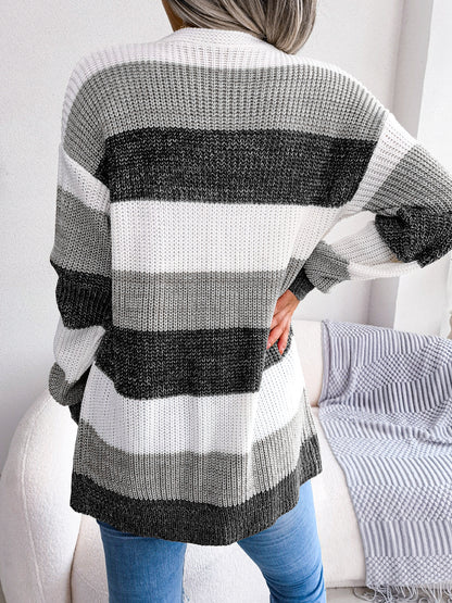 Gemütliche langärmelige Strickjacke