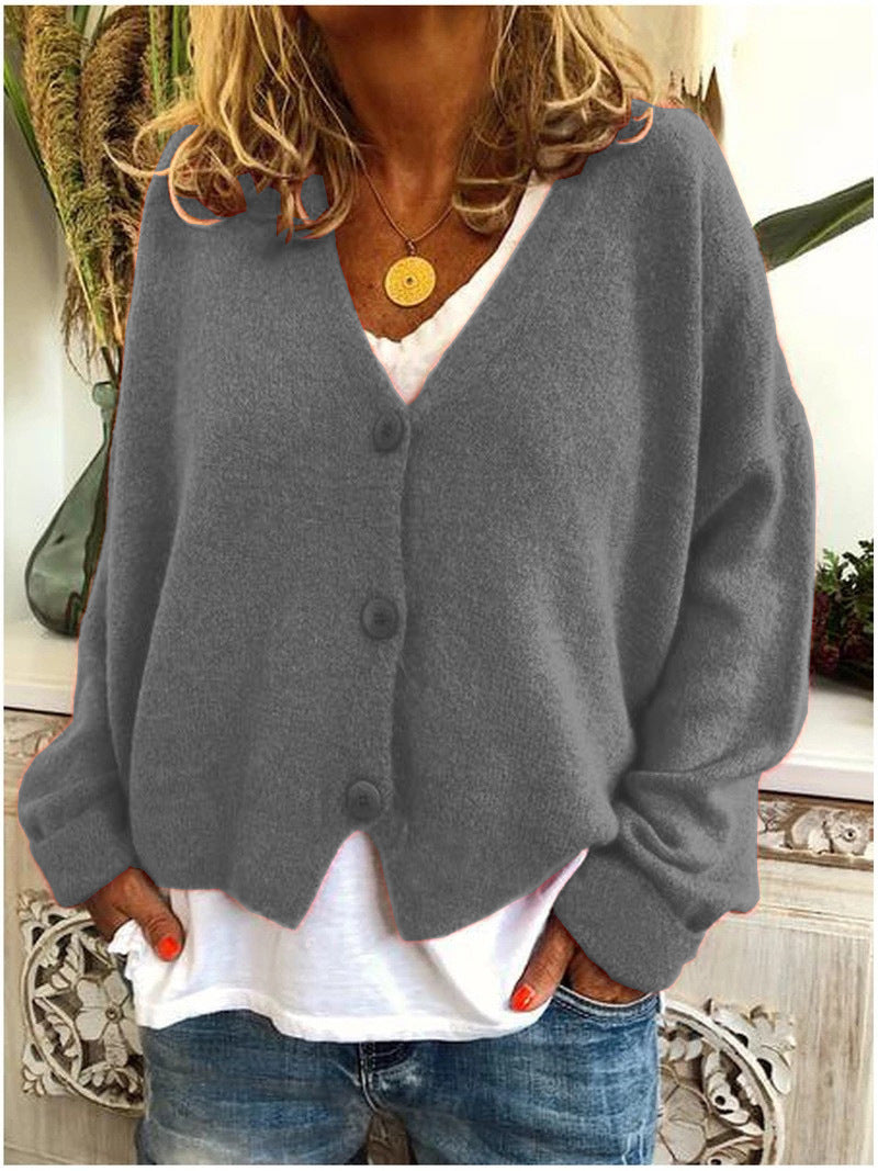 Locker Geschnittene Strickjacke mit Knopfleiste