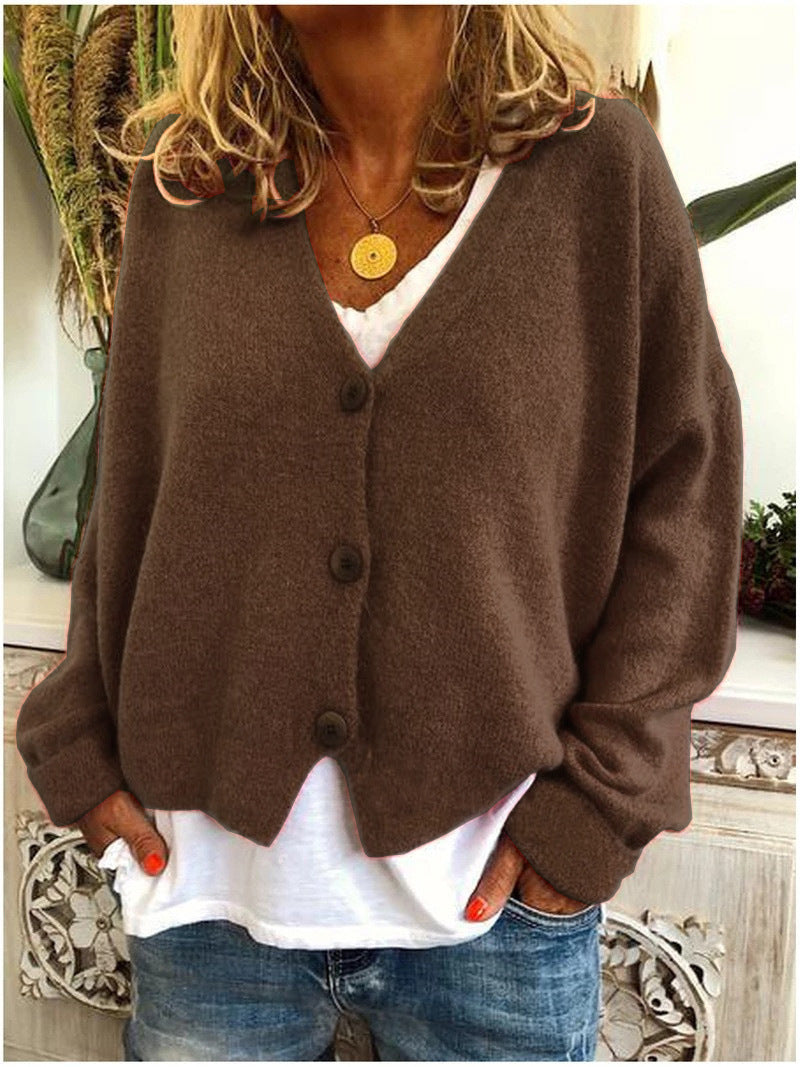 Locker Geschnittene Strickjacke mit Knopfleiste