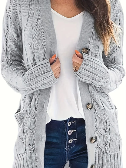 Gemütliche Damen-Strickjacke mit Knöpfen