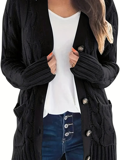 Gemütliche Damen-Strickjacke mit Knöpfen