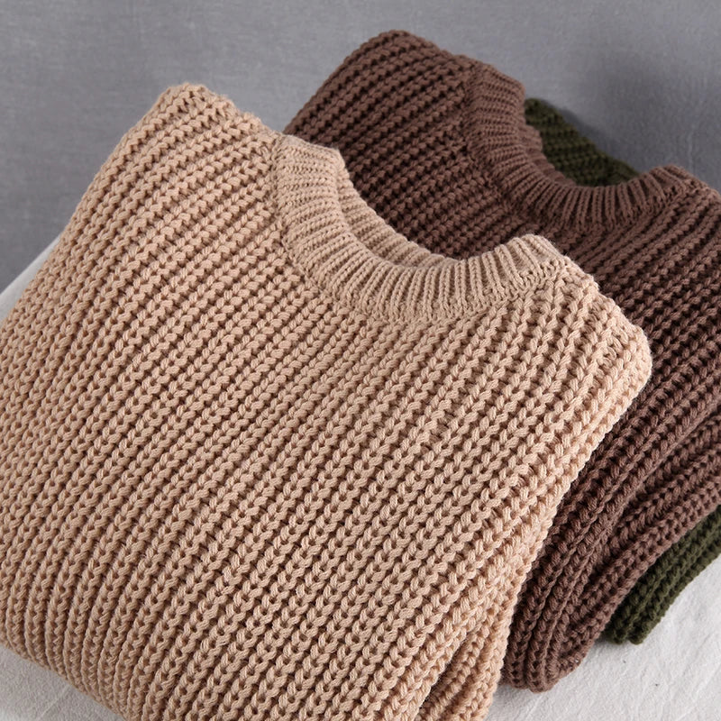 Locker geschnittener Strickpullover