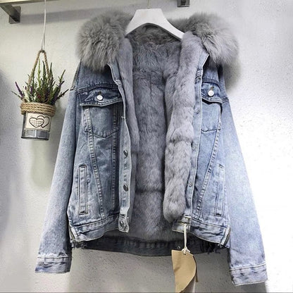 Coole und trendige Damen-Jeansjacke