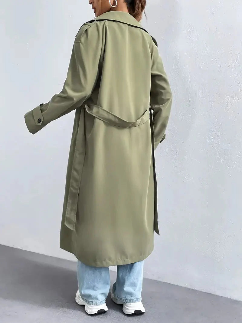 Eleganter doppelreihiger Trenchcoat mit Reverskragen für stilvolle Herbstlooks