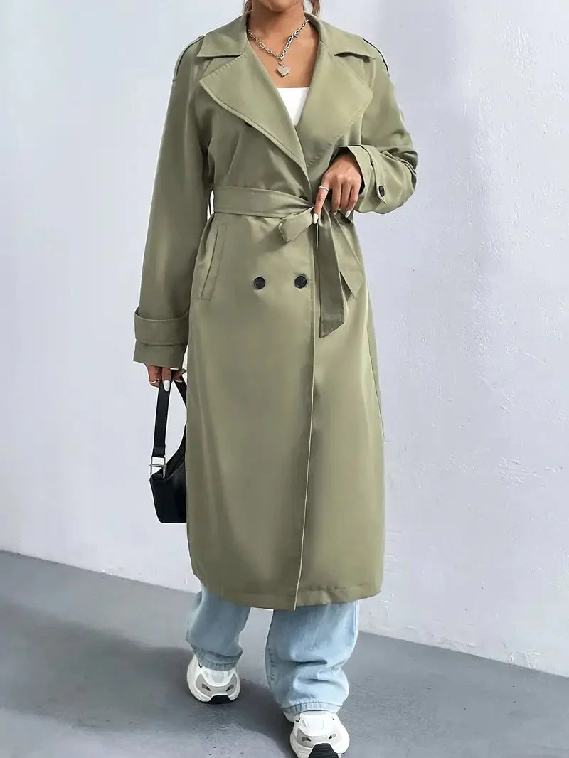 Eleganter doppelreihiger Trenchcoat mit Reverskragen für stilvolle Herbstlooks