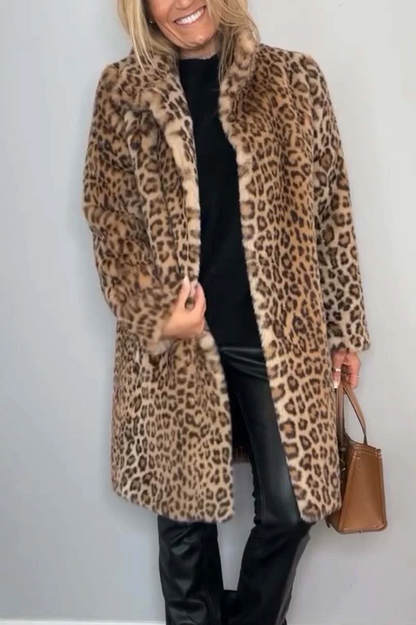 Klassische Damen Winterjacke mit modischer Leopardenmuster