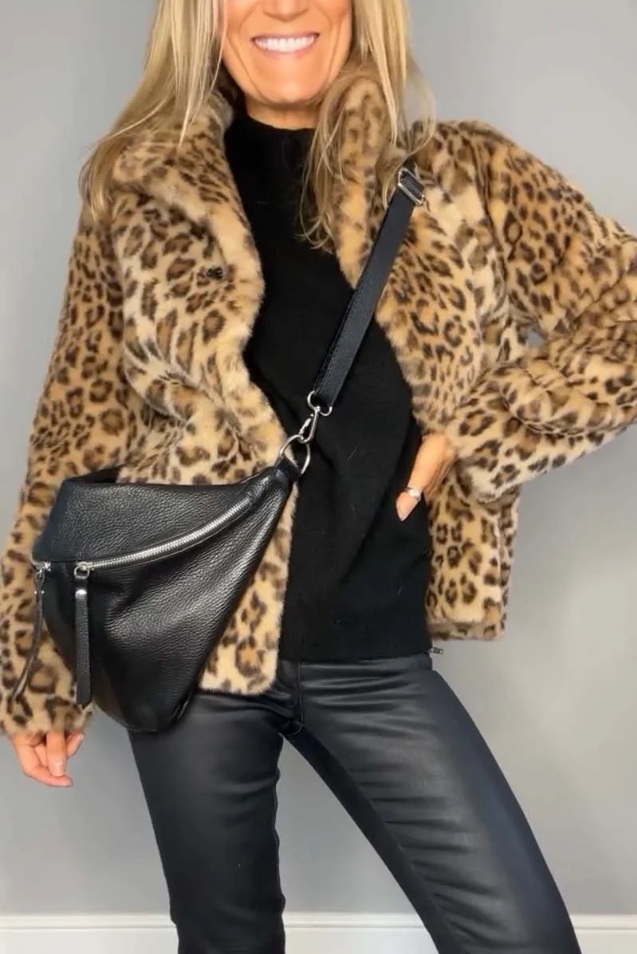 Klassische Damen Winterjacke mit modischer Leopardenmuster