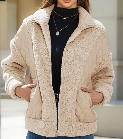 Kuschelige Damen-Steppjacke aus weichem Sherpa für kalte Tage