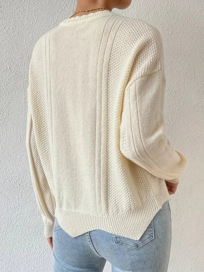 Schicker Wellenstrick-Pullover mit Rundhalsausschnitt und langen Ärmeln für modische Winterlooks