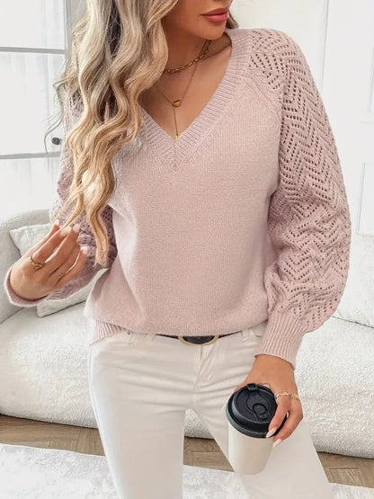 Stylischer V-Ausschnitt-Pullover mit trendigen Cut-Outs – Perfekt für die kühlen Monate